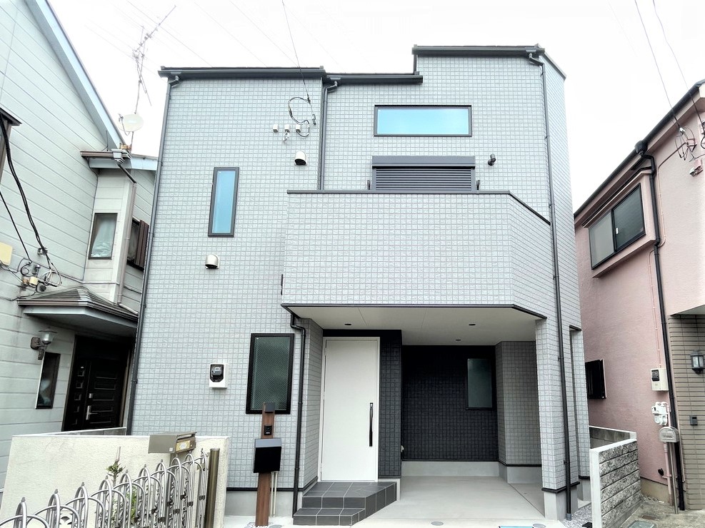 東京都練馬区北町の3階建て住宅です